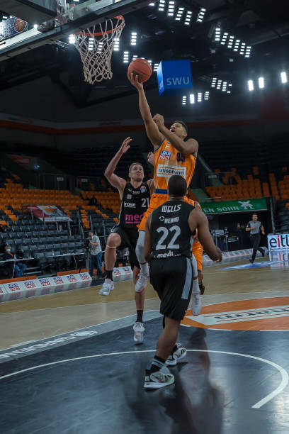 红黑军团已 红黑军团已